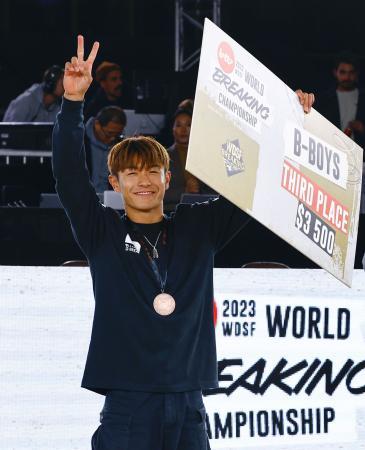 女子福島が銀、男子半井銅 ブレイキンの世界選手権
