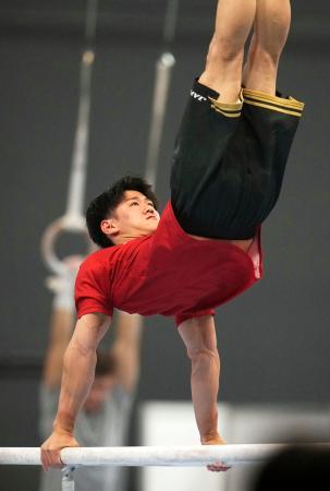日本の男女代表が調整 世界体操へ、橋本、宮田ら