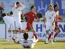 サッカー、日本敗れ２位に後退　男子五輪予選