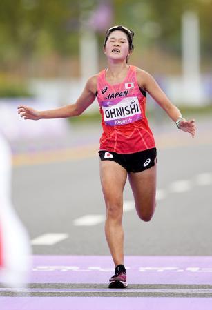 女子レスリング、３個の金メダル ハンド女子は韓国を破り初優勝