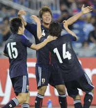 日本は４―０で快勝　サッカー男子五輪予選