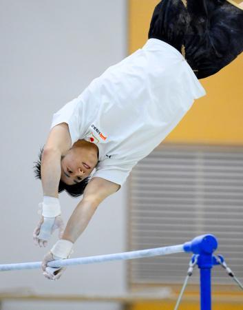 体操・橋本「世界一の練習を」 パリ五輪のエース、３冠へ決意