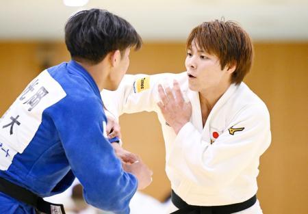 阿部一二三「圧倒的に」２連覇へ 柔道男子、五輪代表が合宿