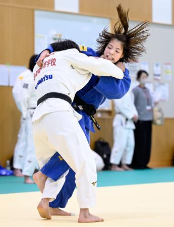 阿部詩「五輪Ｖへ走り続けたい」 柔道女子合宿、海外勢も参加