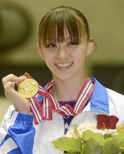 全日本体操、女子は田中が初優勝 男子は内村５連覇