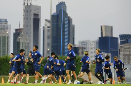 ウズベキスタン戦に向け、最終調整するＵ―２３日本代表＝ドーハ（共同）