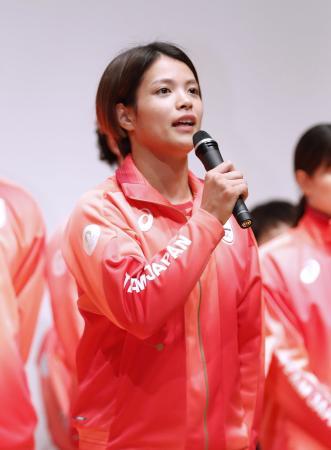 日体大のパリ五輪・パラリンピックに向けた壮行会で、意気込みを語る柔道女子５２キロ級の阿部詩＝東京都世田谷区