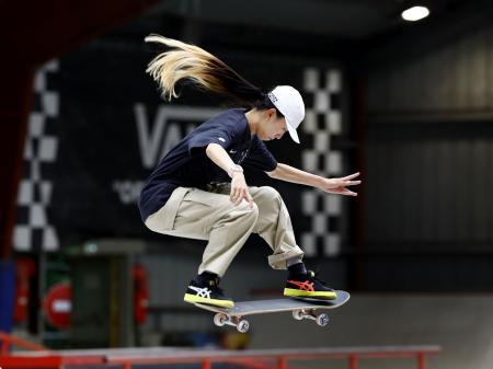 パリ五輪に向け調整するスケートボード女子ストリートの赤間凜音＝パリ近郊（共同）