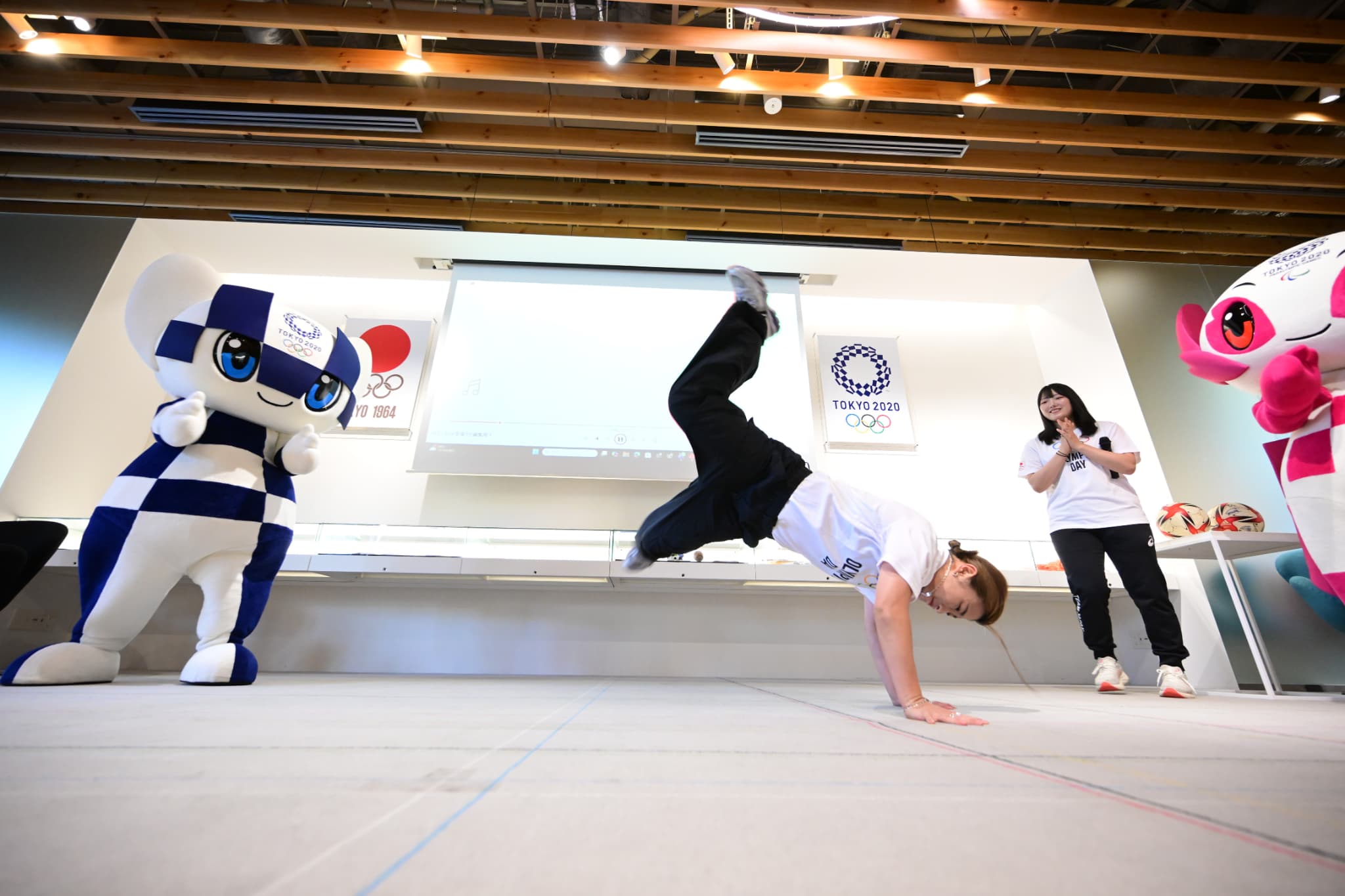 ダンスを披露するAYANE選手（写真：アフロスポーツ）