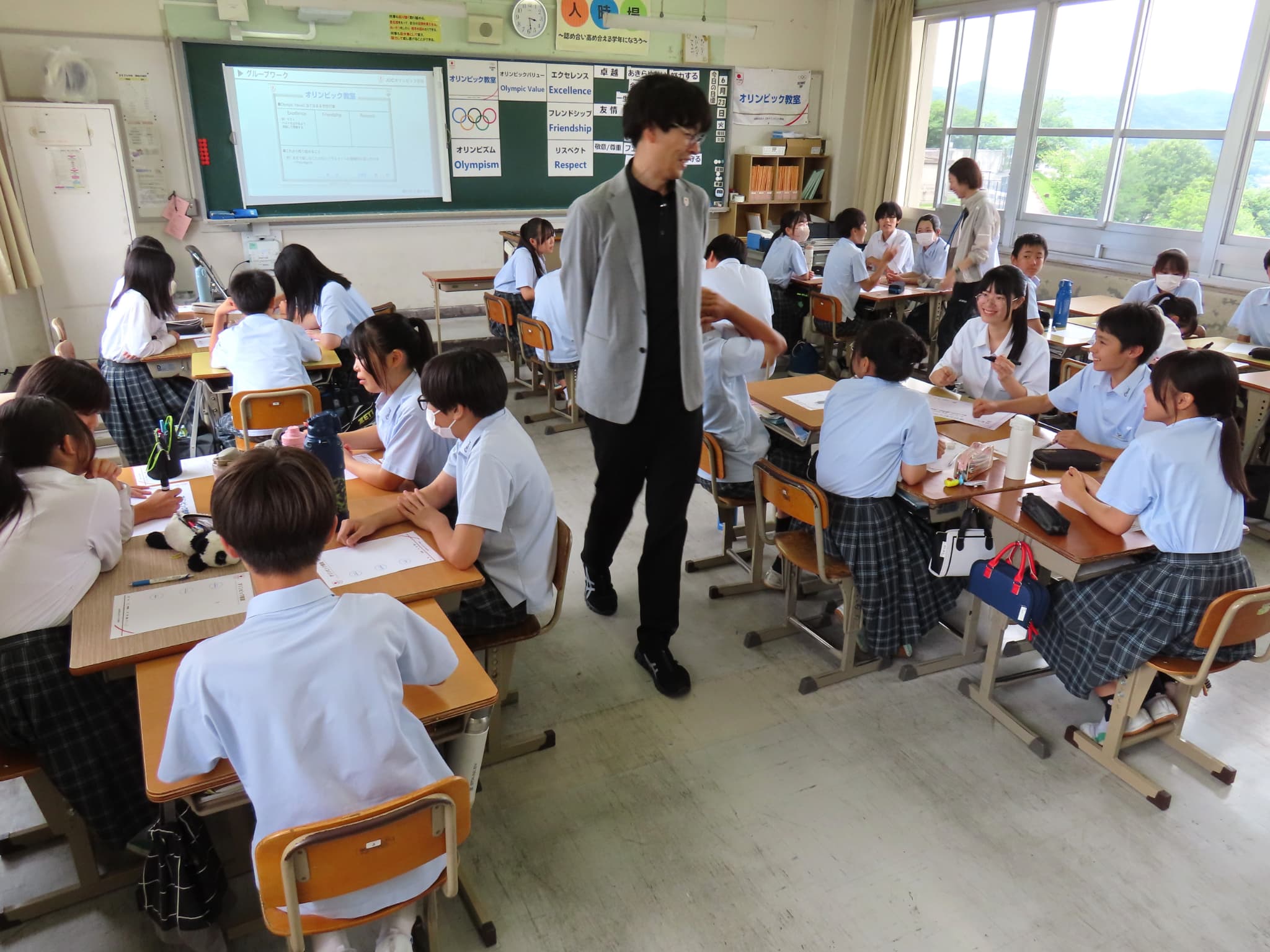 学校行事や日常生活にオリンピックバリューを結び付けて考える
