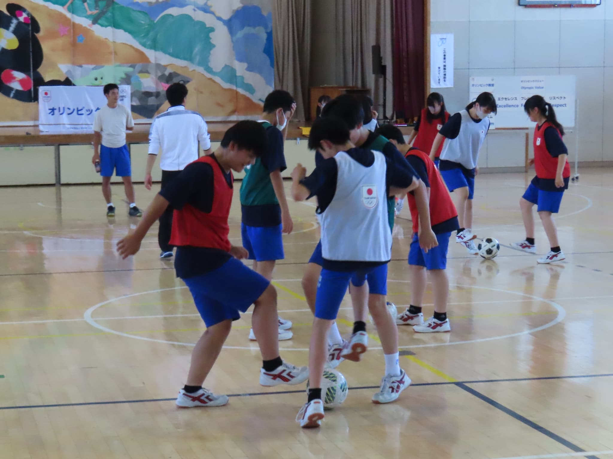 準備運動／ボール取り競争