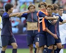 日本、引き分けで首位通過 サッカー男子・１日