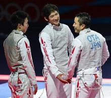 日本は銀メダル フェンシング・５日