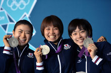卓球女子団体が銀メダルを獲得