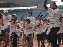 のべ2,471名が参加！　2012オリンピックデーラン大阪大会