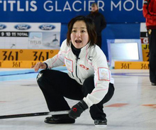 カーリング、中部電力が独に勝利 女子世界選手権、通算３勝１敗