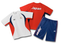 アジア競技大会（2010/広州）日本代表選手団オフィシャルスポーツウェアを発表