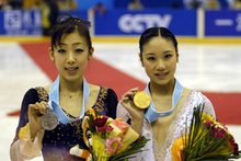 【スケート・フィギュアスケート】女子シングル、中野選手が金メダル、村主選手が銀メダルを獲得！ 