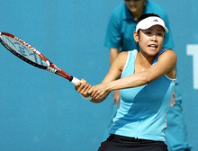 テニス｜中村藍子選手