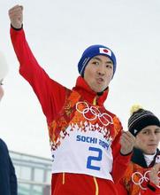スキー複合の渡部暁が銀メダル カーリング日本は２勝目