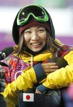 岡田が５位、スノボ女子過去最高 フィギュアペアはロシアがＶ