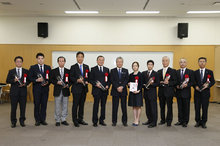 「トップアスリートサポート賞」に土屋ホームなど10社　上村愛子さんも表彰式に出席