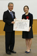 「トップアスリートサポート賞」に土屋ホームなど10社　上村愛子さんも表彰式に出席