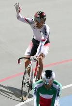 男子チームスプリントで銅 アジア大会自転車