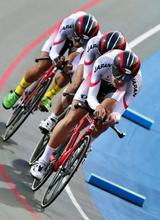 男子団体追い抜きで銅 アジア大会自転車