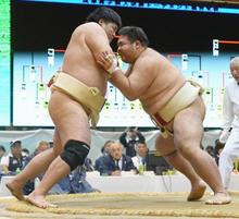 世界体操Ｖ５の内村が出場 長崎国体第４日