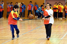 ソフトボール金メダリストの馬渕智子さんらが参加 「オリンピックデー・フェスタin 大槌」レポート