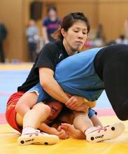レスリング女子代表が合宿公開 吉田は「進化し続けたい」