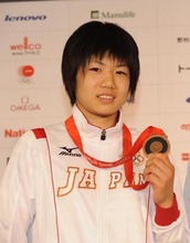 【柔道】銅メダルの中村美里選手がJOCジャパンハウスで記者会見