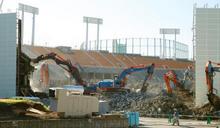 国立競技場の解体工事を報道公開 「聖地」本格的取り壊し