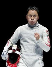 フェンシング、太田が世界一 世界選手権第４日