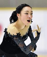 国体フィギュア女子は本郷理華Ｖ 村上佳菜子が２位