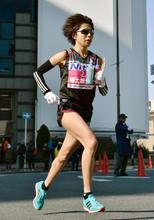 福士独走でＶ、五輪代表へ 大阪国際女子マラソン