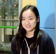１５歳伊藤「自信になる」 卓球、女王を撃破し帰国
