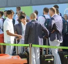 リオ五輪選手村が正式オープン 日本はカヌー選手が入村