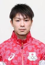 内村、五輪床運動の決勝出場へ 腰痛も「白井と表彰台に」