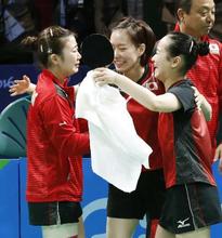 日本女子が銅メダル、中国３連覇 卓球・１６日