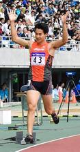 飯塚が男子２００メートル初Ｖ 全日本実業団陸上第２日