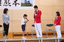 【JOC熊本地震支援活動】萩野公介選手、三宅宏実選手が熊本県内の中学校を訪問