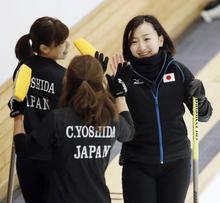 カーリング、男女とも白星発進 冬季アジア大会１次リーグ