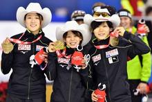 女子団体追い抜きで日本が世界新 スピードＷ杯、小平転倒で２０位