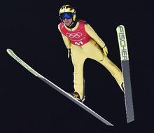 葛西が平昌で初ジャンプ 初練習では小林潤好飛躍