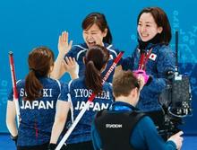 女子の日本は５勝２敗 カーリング・１９日