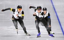 女子団体追い抜き、日本が「金」 スピードスケート・２１日